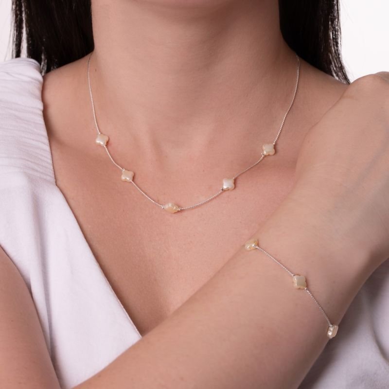 Pulseira Banho de Prata Fio com Madrepérolas 4 Motivos Alhambram Van Cleef (18cm)